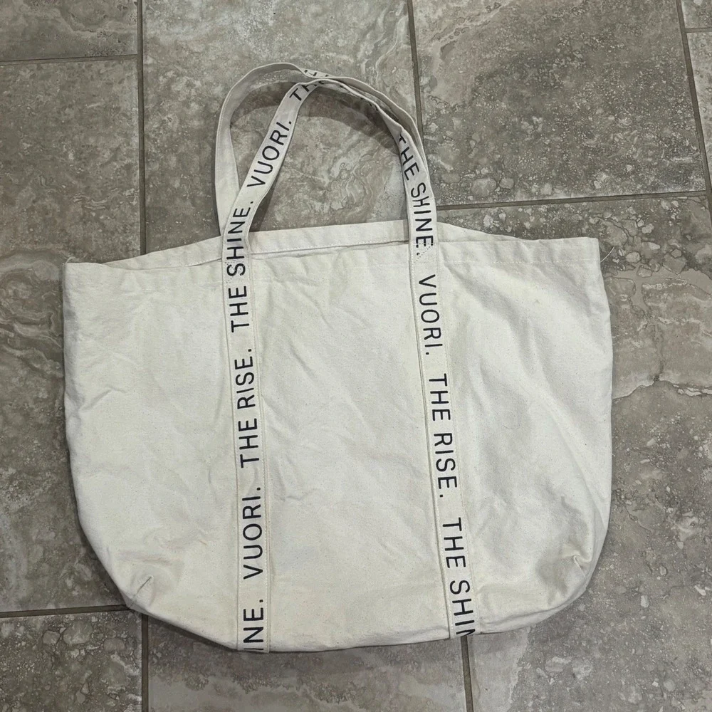Vuori The Rise The Shine Canvas Tote Bag Cream‎ Oversized Shopper Gym Beach Bag